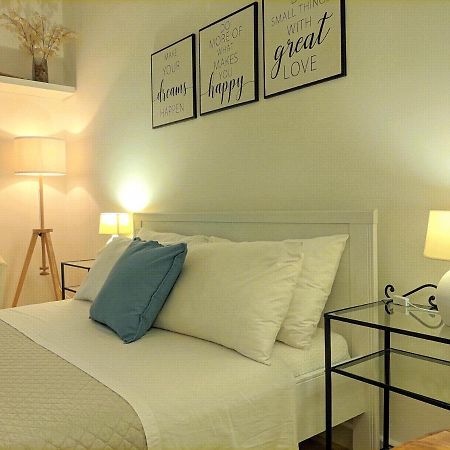 Il Girasole Bb Cagliari Bed and Breakfast Buitenkant foto