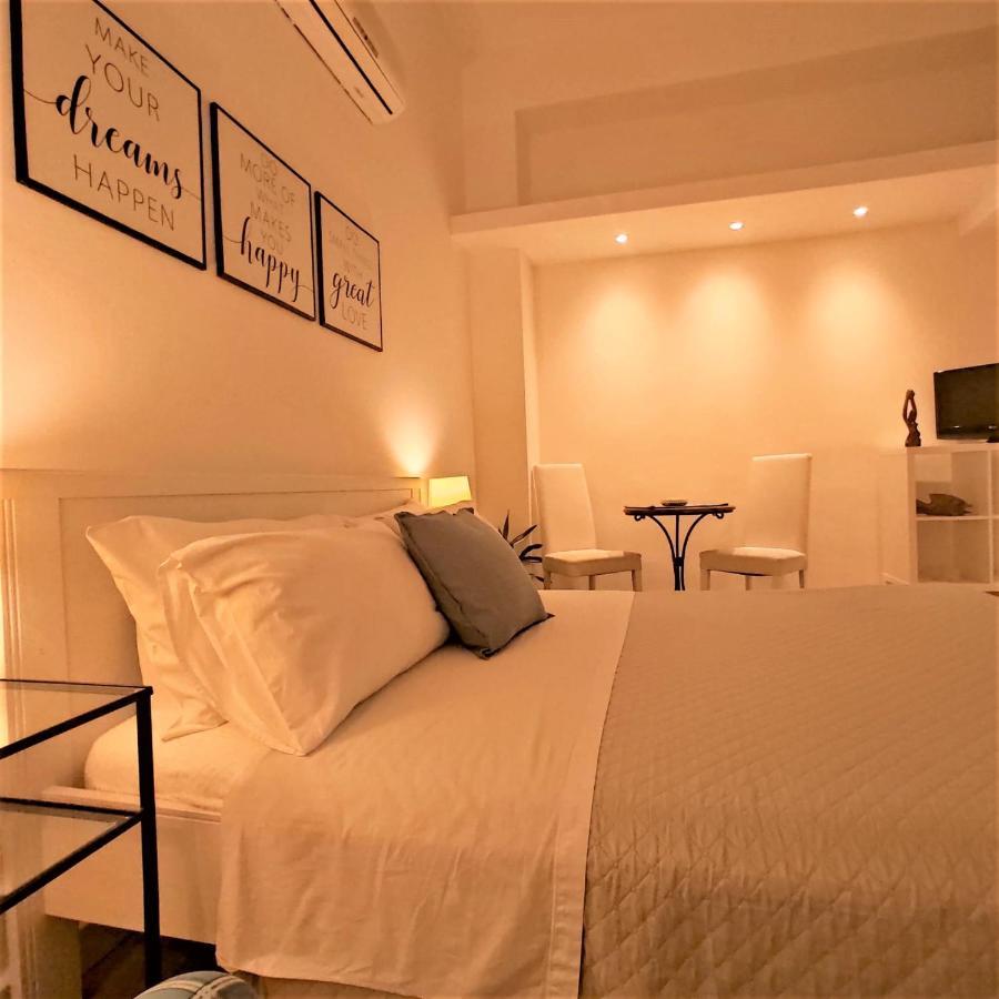 Il Girasole Bb Cagliari Bed and Breakfast Buitenkant foto